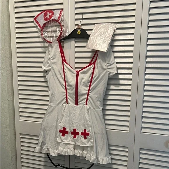 # 0763+ Women’s Nurse Costume - White and Red Set - Picture 1 of 6